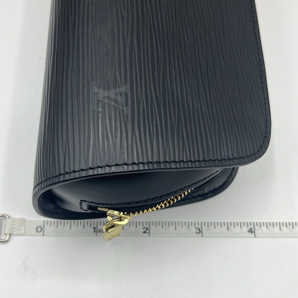 Louis Vuitton Black Dauphine Epi Pouch - Picture 13 of 14
